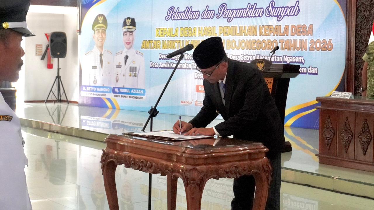 Bupati Bojonegoro Lantik Lima Kades PAW 2026, Tekankan Peran Pengawalan Program Pembangunan untuk Masyarakat