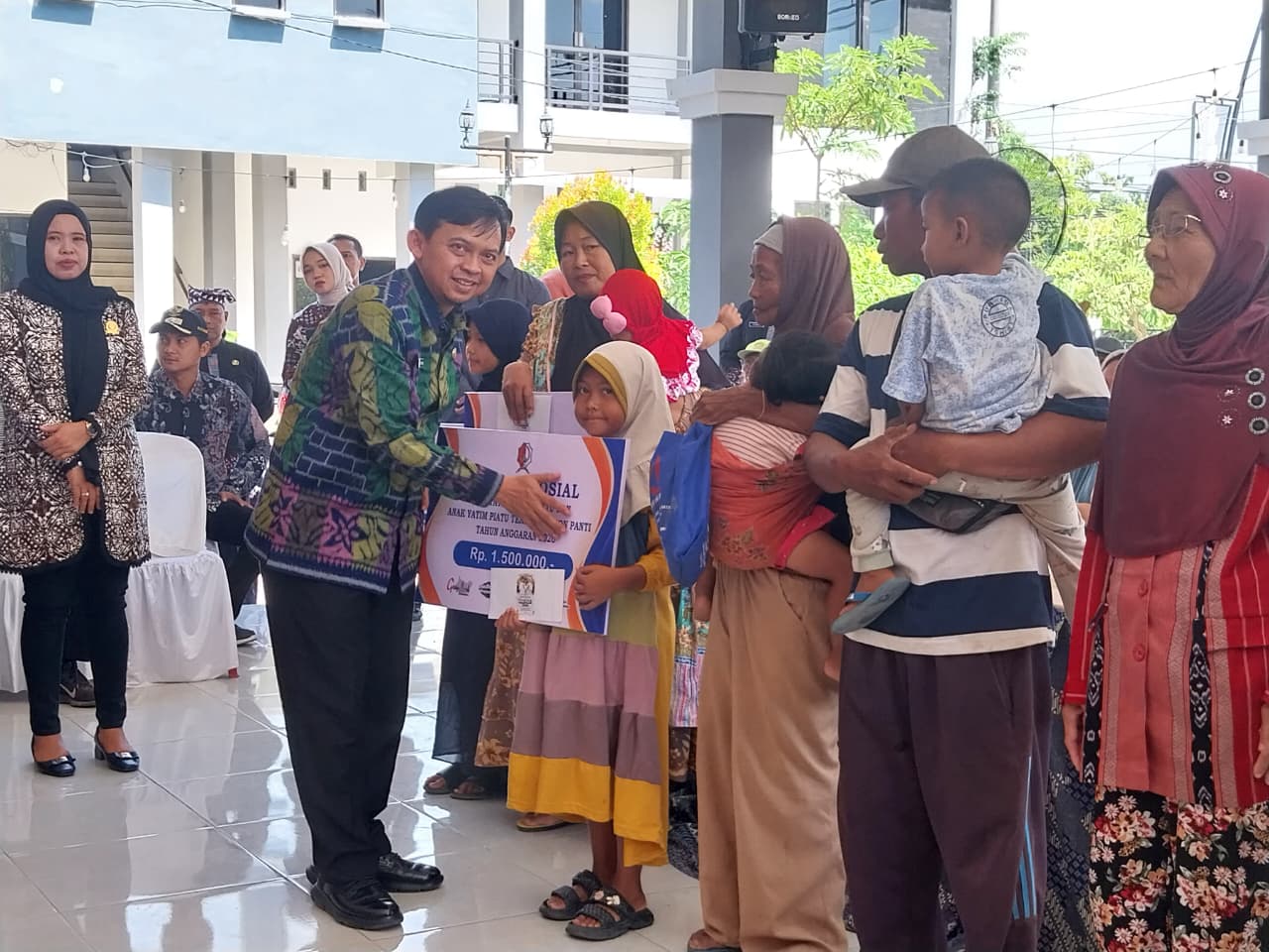 Sambut Idul Fitri 1447 H, Pemkab Bojonegoro Cairkan Rp 14,15 Miliar Bansos