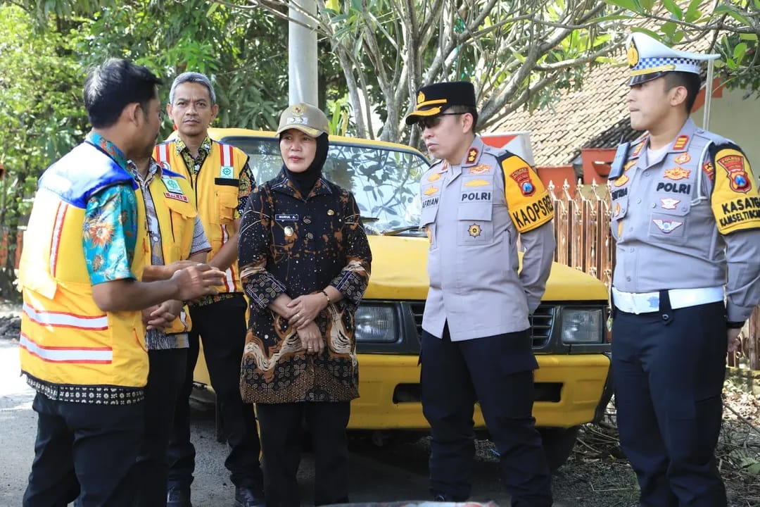 Pastikan Kelancaran Arus Mudik, Wabup Bojonegoro dan Kapolres Tinjau Percepatan Perbaikan Jalan Nasional