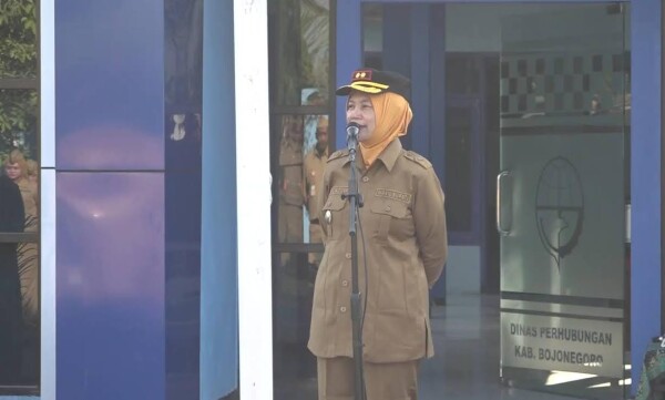 Pimpin Apel di Unit PKB Dishub, Wakil Bupati Bojonegoro Tekankan Tata Kelola Parkir untuk Kenyamanan Warga