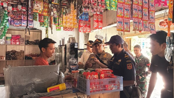 Pedagang Makin Sadar Tak Jual Rokok Ilegal, Razia Terus Dilakukan Pemkab Bojonegoro dan Tim Gabungan