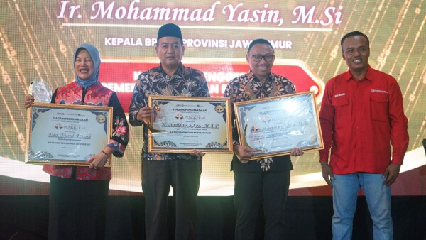 Wakil Bupati Bojonegoro Hadiri Malam Anugerah Penggerak sekaligus 15 Tahun blokBojonegoro