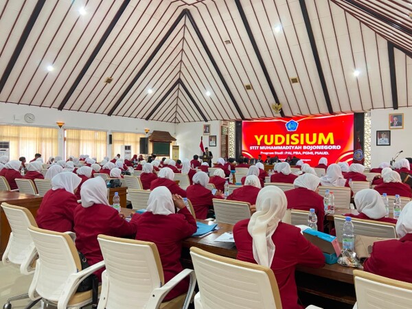 Gelar Yudisium, STIT Muhammadiyah Bojonegoro Tekankan Lulusan Harus Berdampak bagi Masyarakat