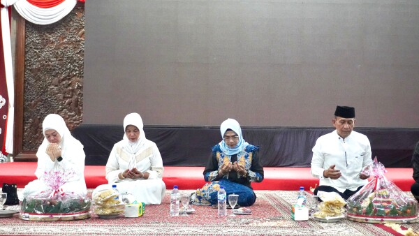 Berlangsung Khidmat, Malam Tasyakuran HUT Ke-81 RI Digelar di Pendopo Malowopati Bojonegoro