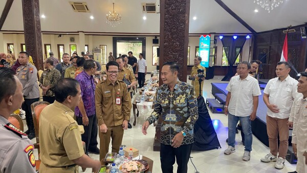 Pemkab Bojonegoro Hadiri HUT IJTI Korda Pantura Raya di Lamongan